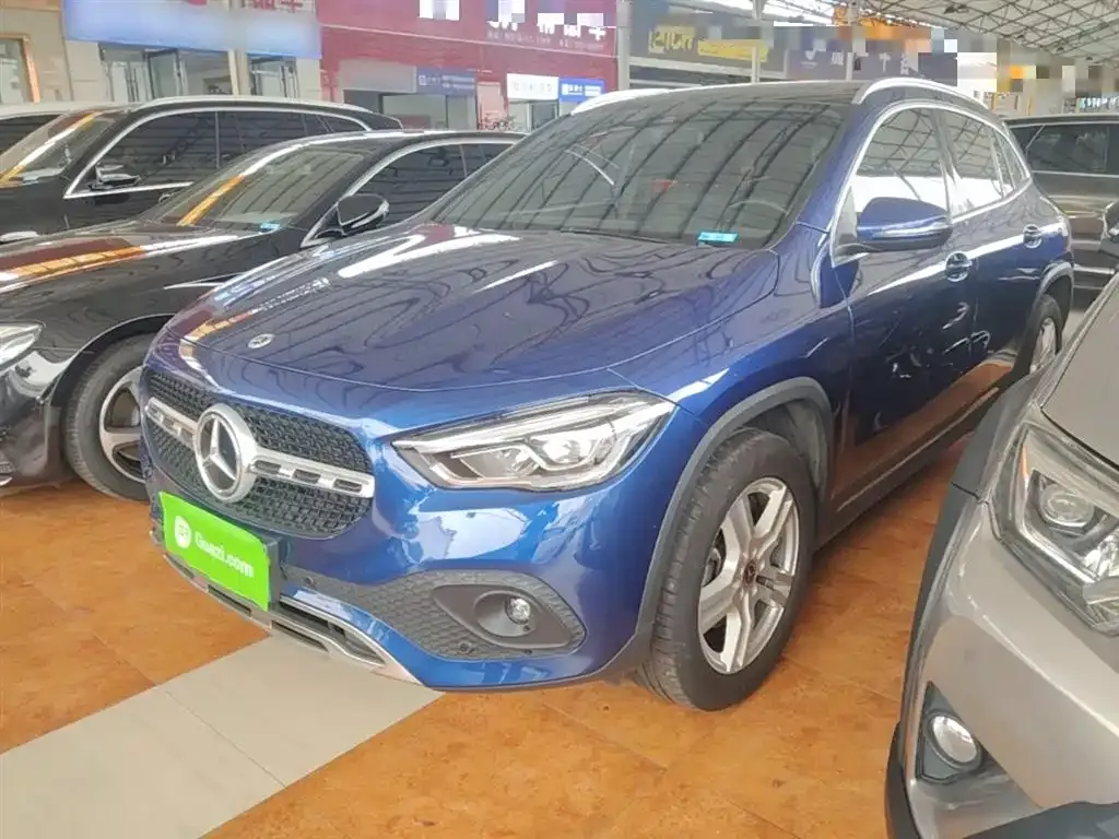 Mercedes-Benz GLA — фото 1