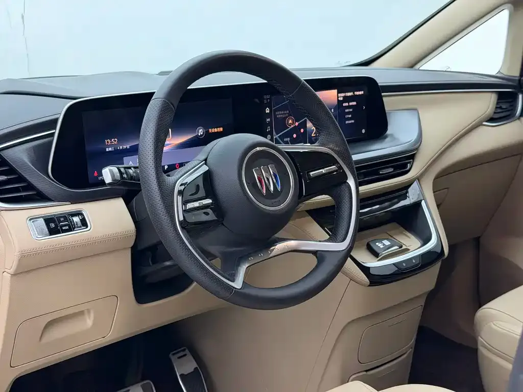 Buick GL8 Hybrid — фото 9