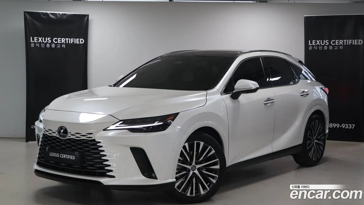 Lexus RX — фото 1