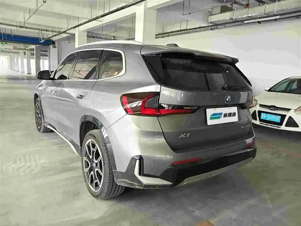 BMW X1 — фото 3
