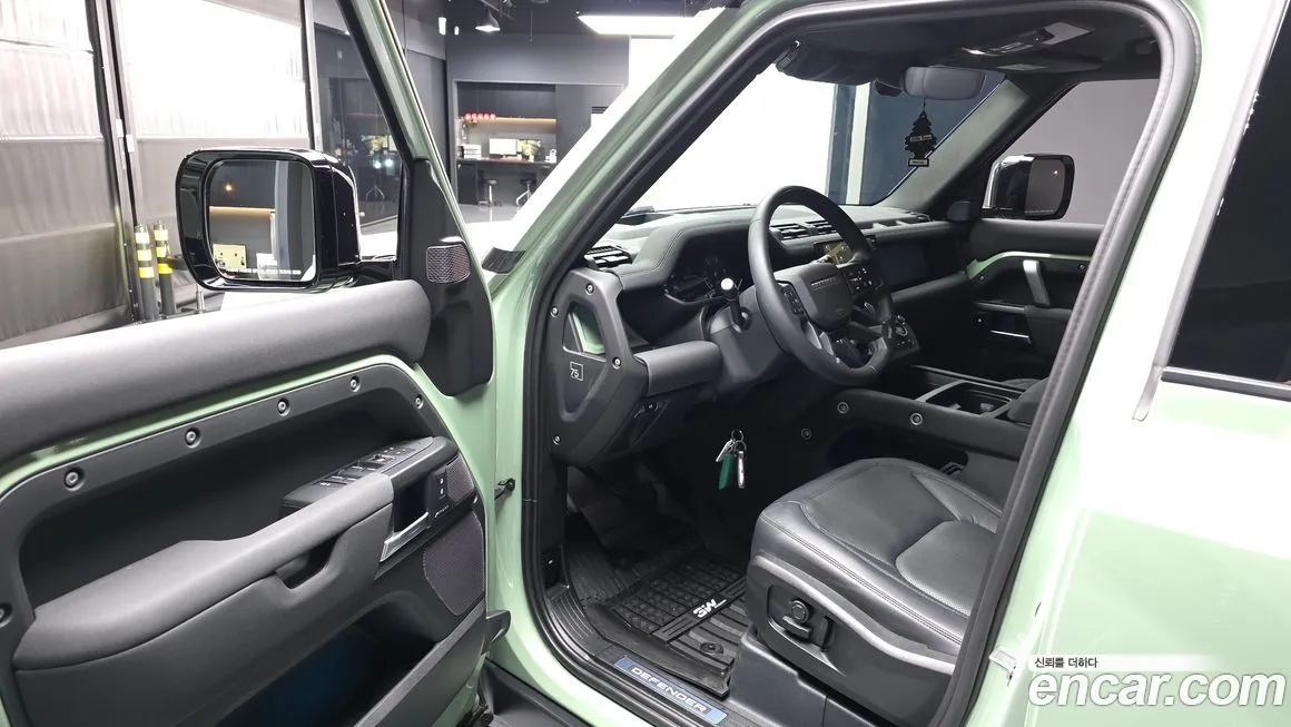Land Rover Defender — фото 9