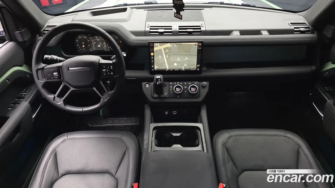 Land Rover Defender — фото 10