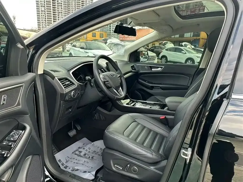 Ford Edge — фото 4
