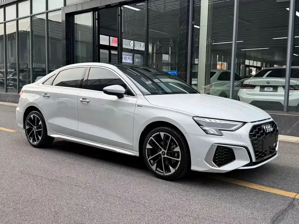 Audi A3 — фото 8