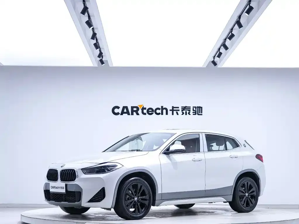 BMW X2 — фото 1