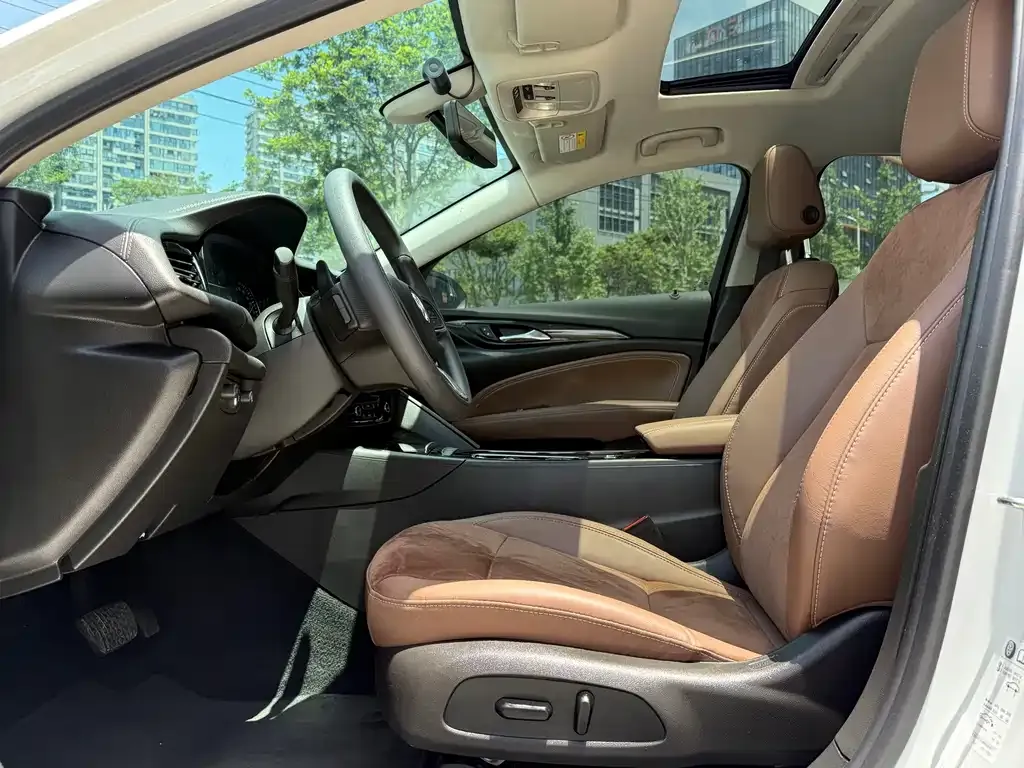 Buick Regal — фото 6