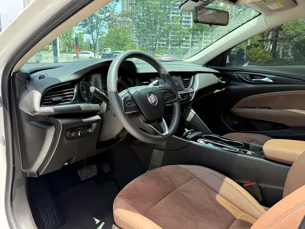 Buick Regal — фото 4