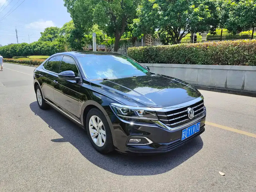 Volkswagen Passat — фото 8