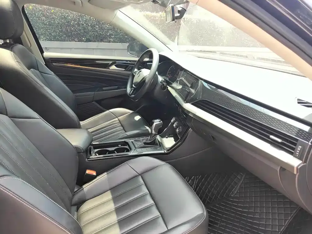 Volkswagen Passat — фото 4