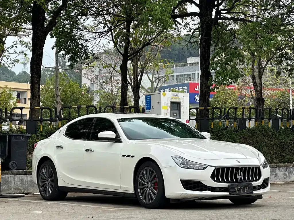 Maserati Ghibli — фото 6