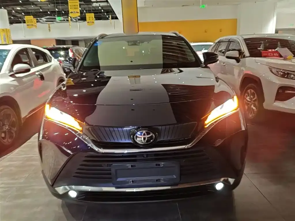 Toyota Harrier — фото 6