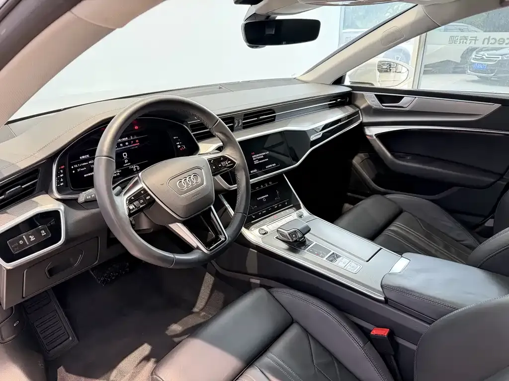 Audi A7 — фото 7