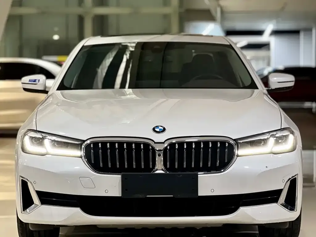 BMW 5 Series — фото 2