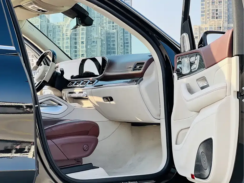 Mercedes-Benz GLS — фото 2