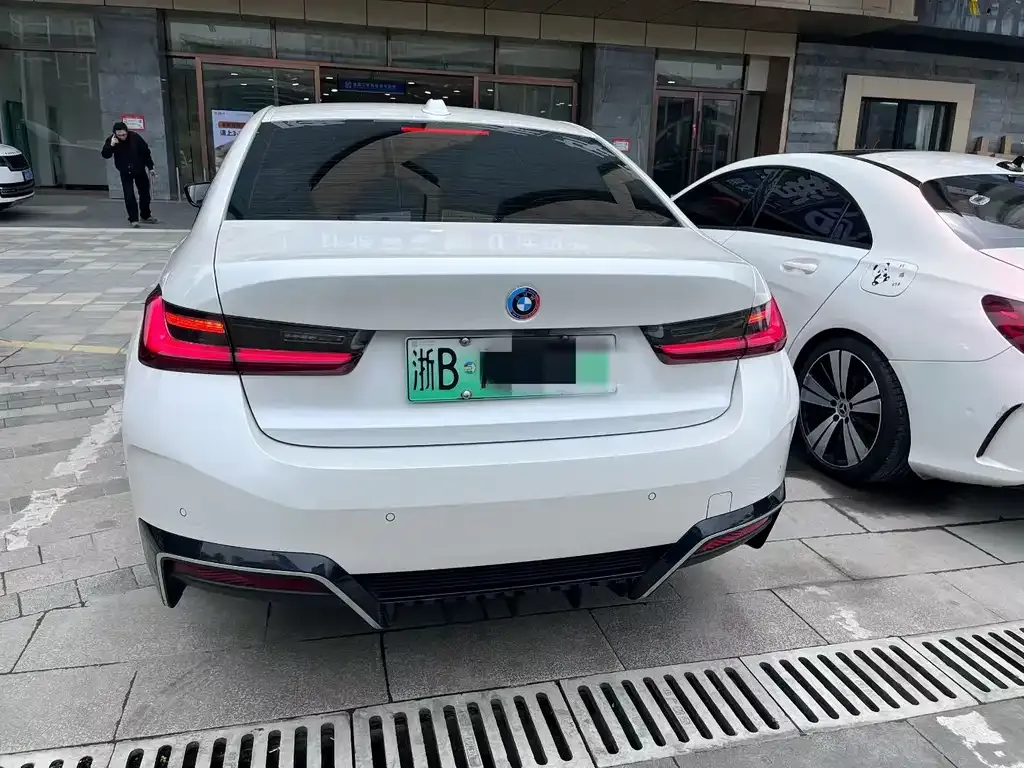 BMW i3 — фото 9