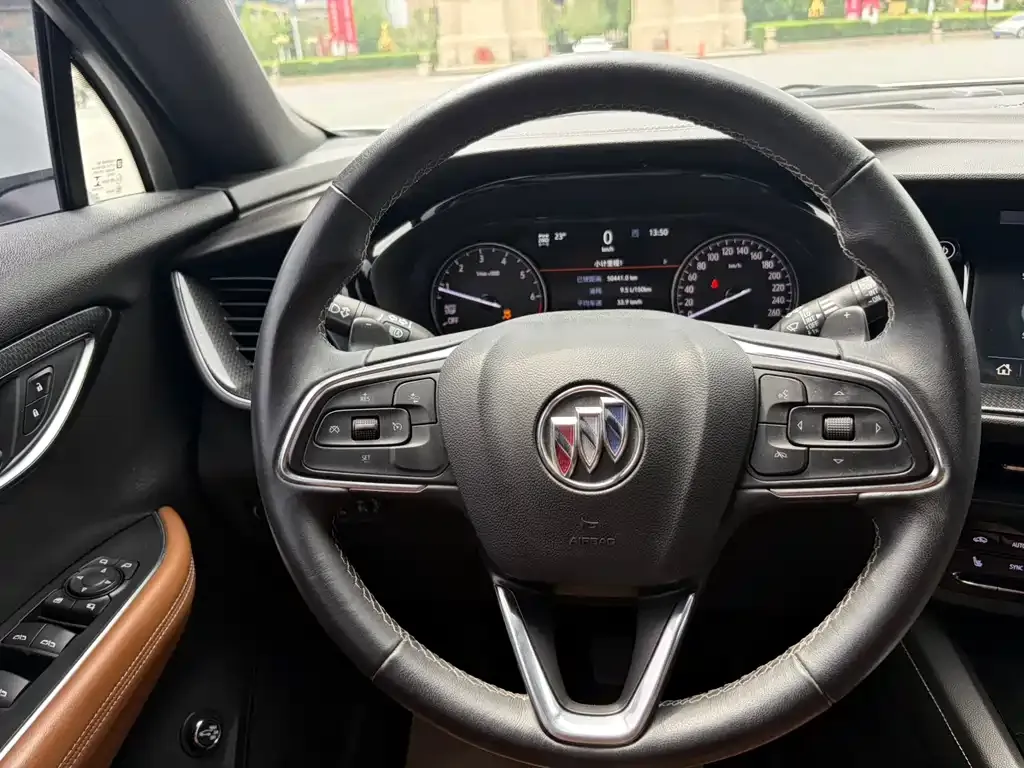 Buick Envision S — фото 10