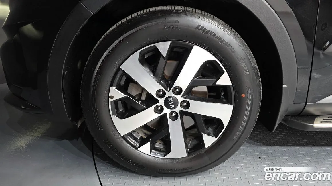 Kia Sorento — фото 8