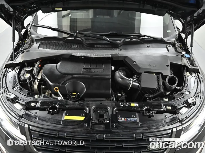 Land Rover Range Rover Evoque — фото 10