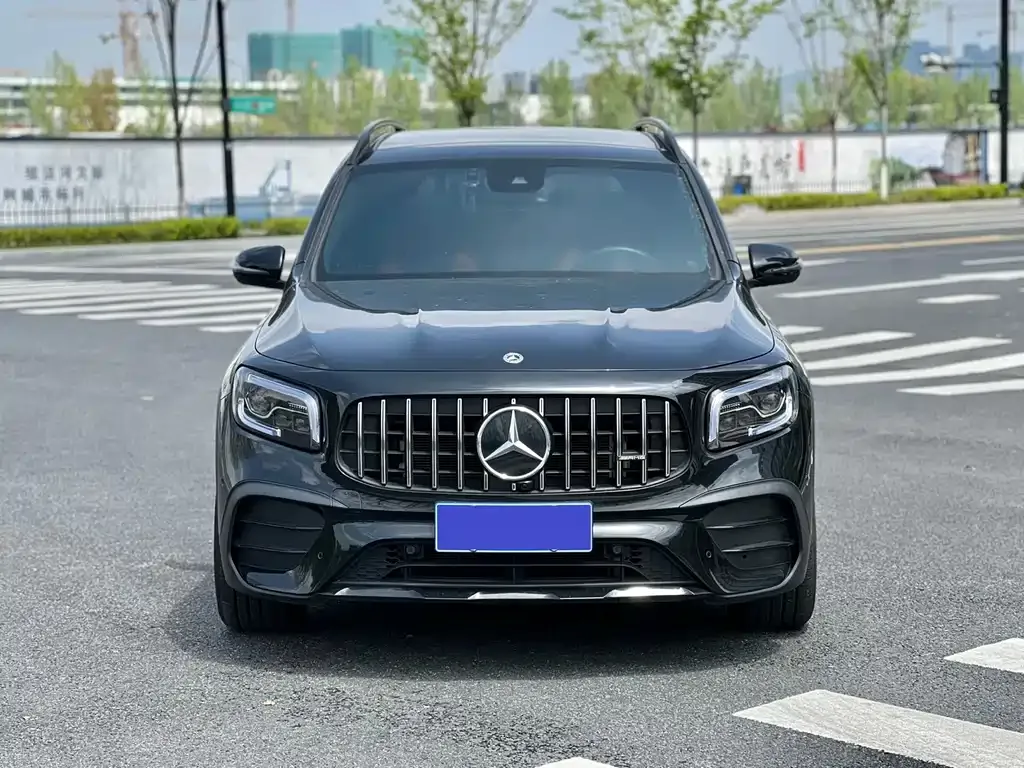 Mercedes-Benz GLB AMG — фото 5