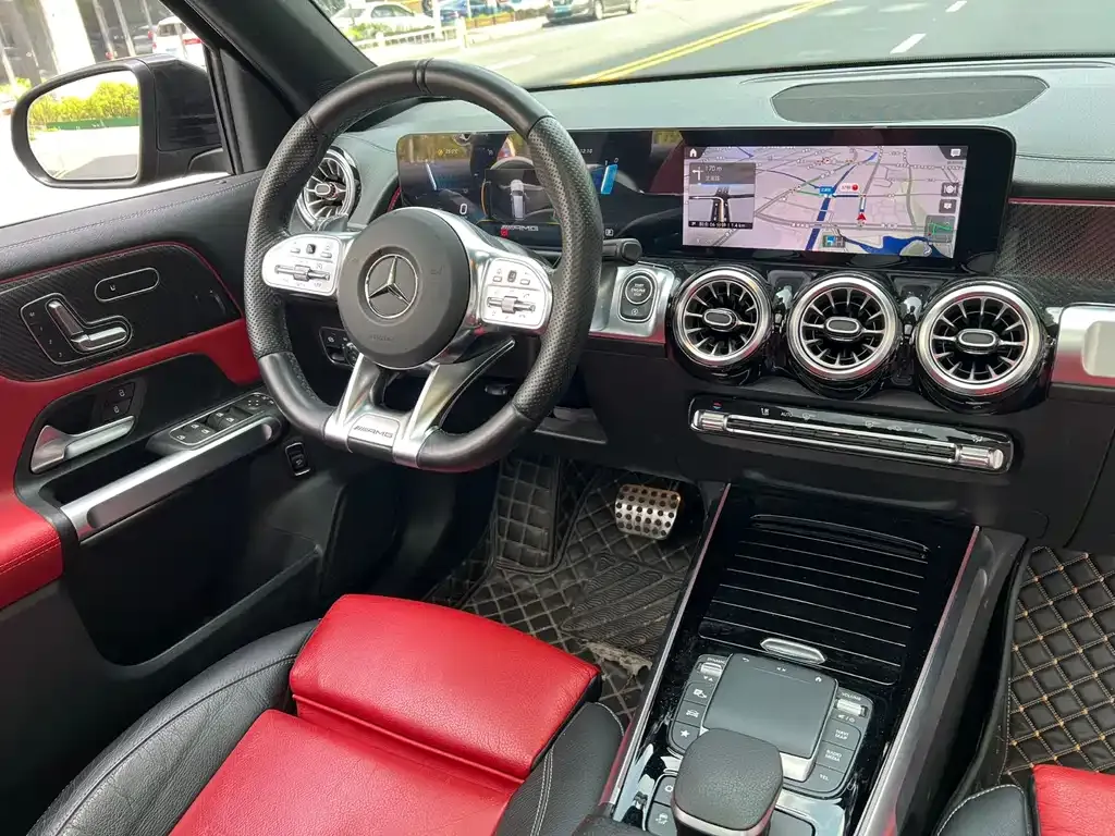 Mercedes-Benz GLB AMG — фото 8