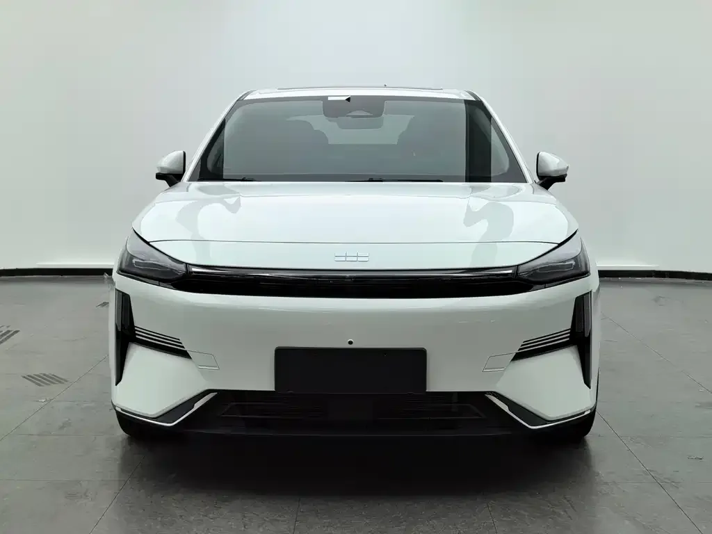 Geely Galaxy L6 — фото 6