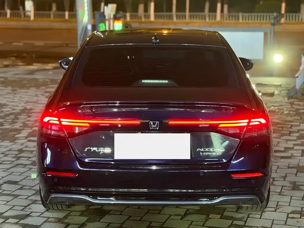Honda Accord New Energy — фото 8