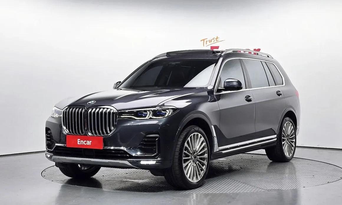 BMW X7 — фото 1