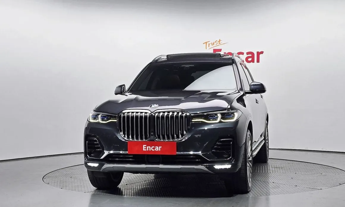 BMW X7 — фото 2