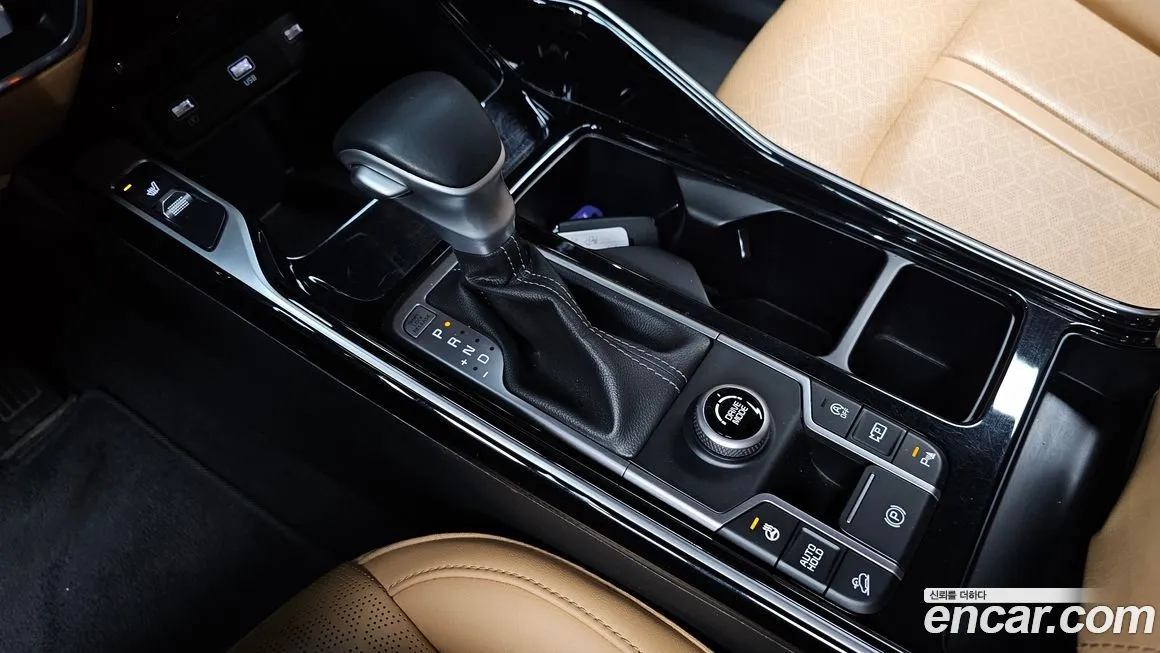 Kia Sorento — фото 9