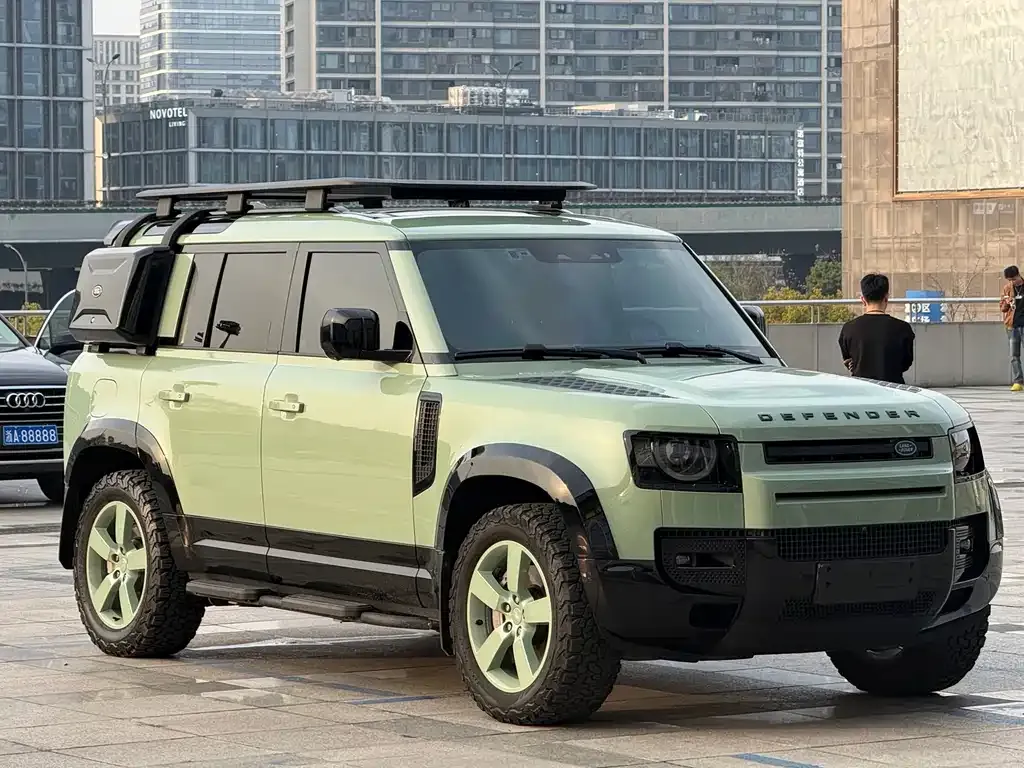 Land Rover Defender — фото 10