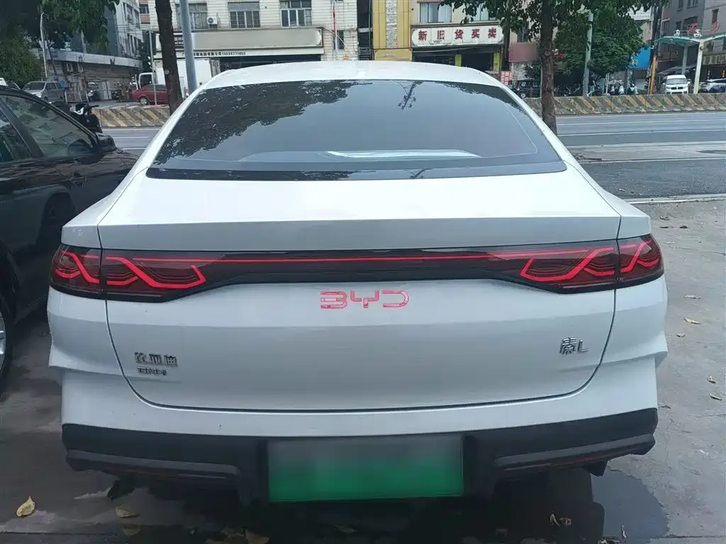 BYD Qin L — фото 7