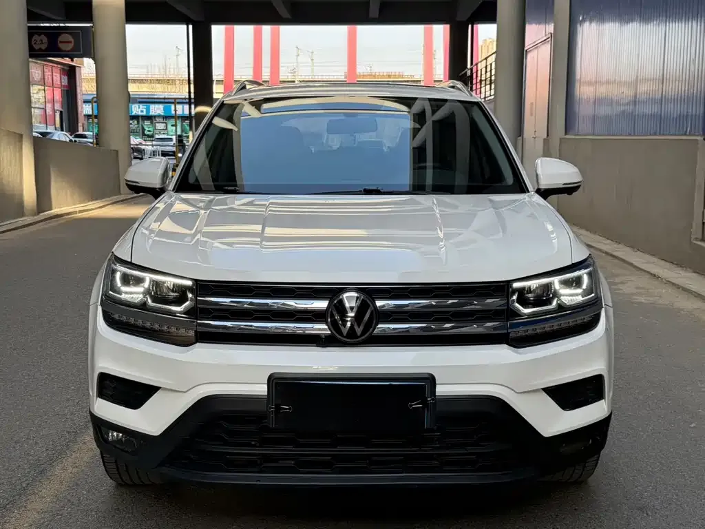 Volkswagen Tharu — фото 3