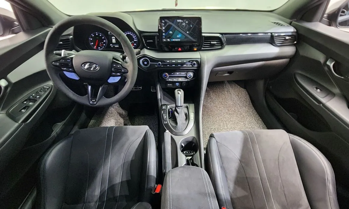 Hyundai Veloster — фото 9