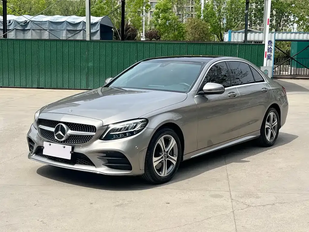 Mercedes-Benz C-Class — фото 1