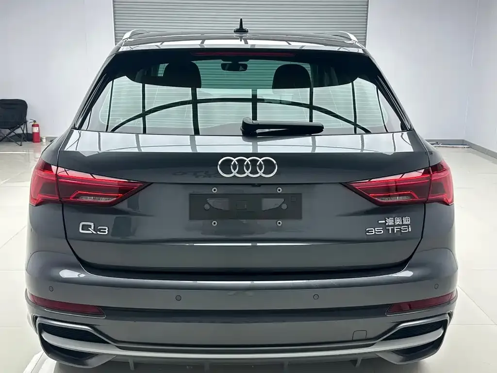 Audi Q3 — фото 5