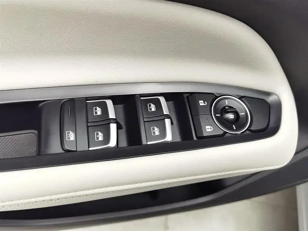 Ford Territory — фото 10