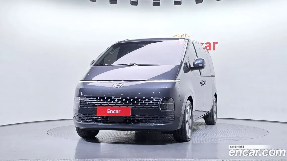 Hyundai Staria — фото 2