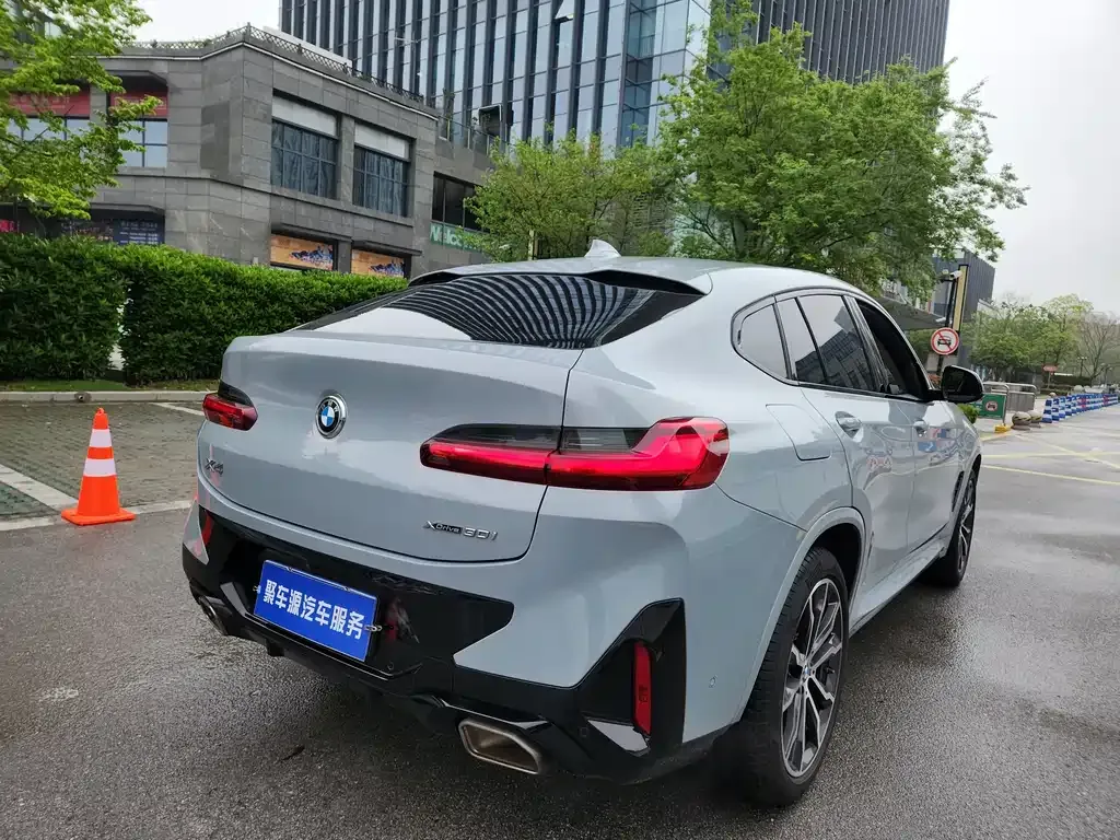 BMW X4 — фото 8