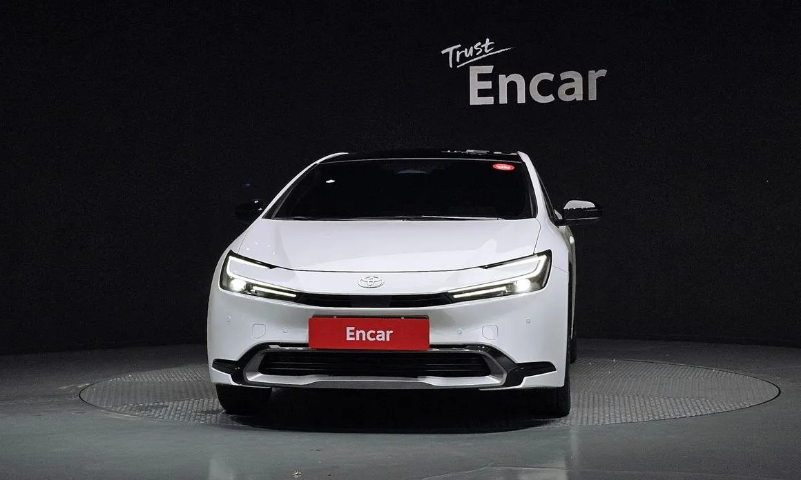 Toyota Prius — фото 7