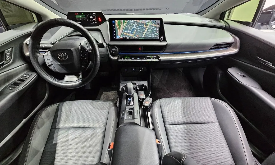 Toyota Prius — фото 9