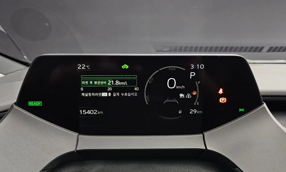 Toyota Prius — фото 6