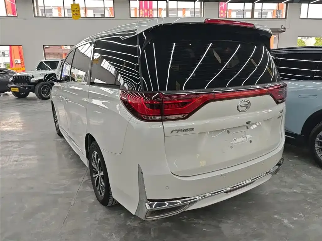 GAC Motor Trumpchi M8 — фото 8