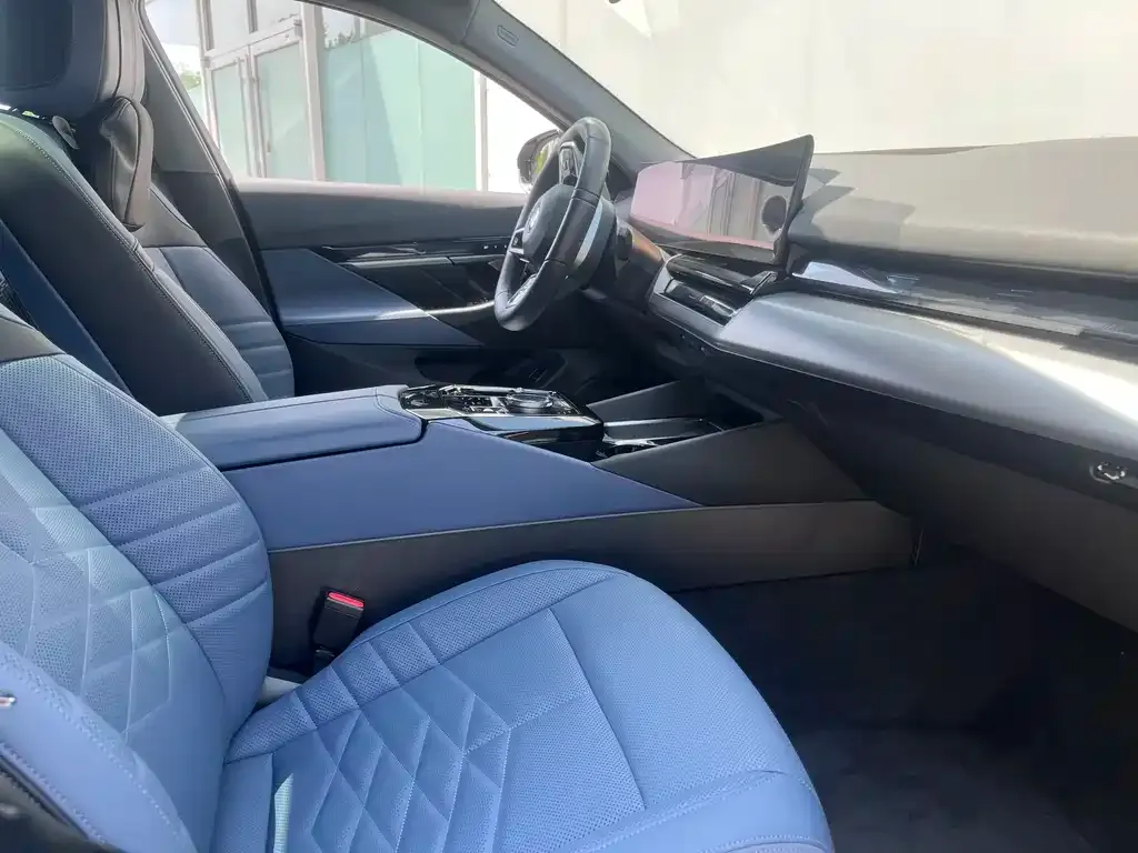 BMW i5 — фото 3