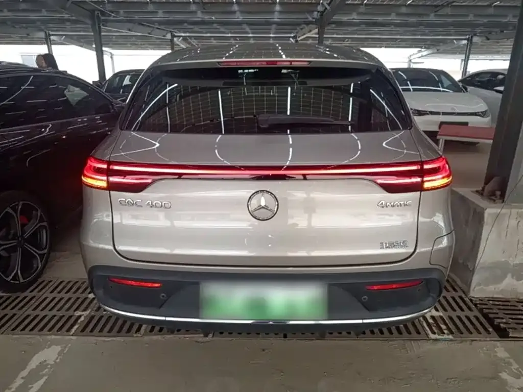 Mercedes-Benz EQC — фото 2
