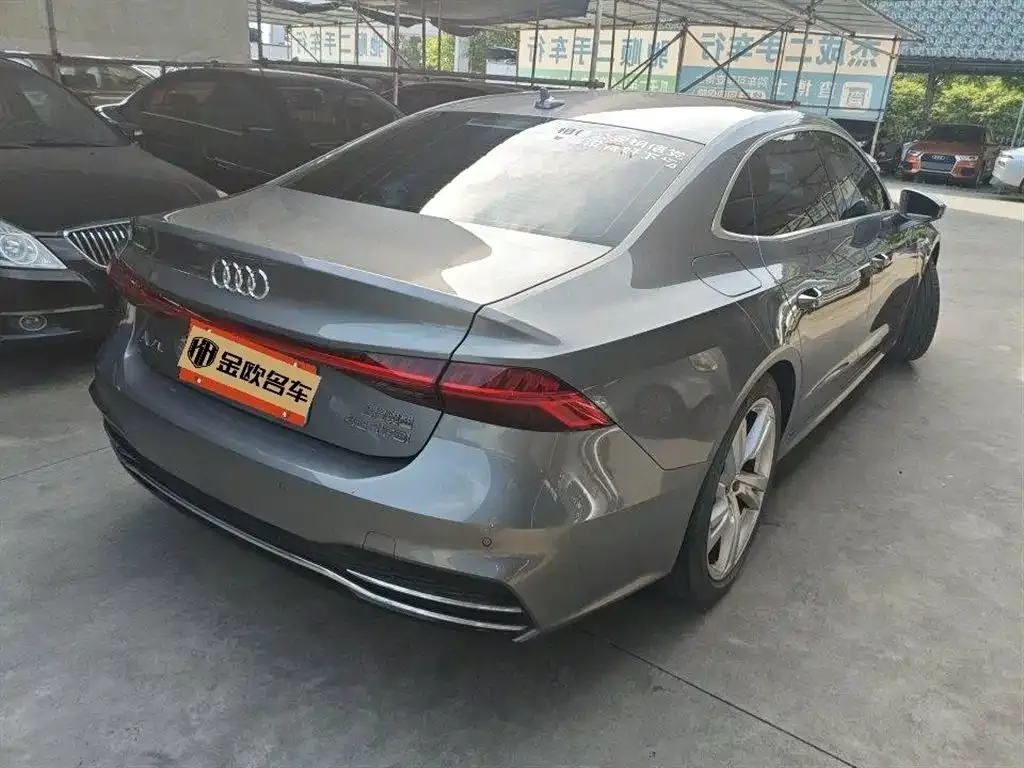 Audi A7L — фото 6