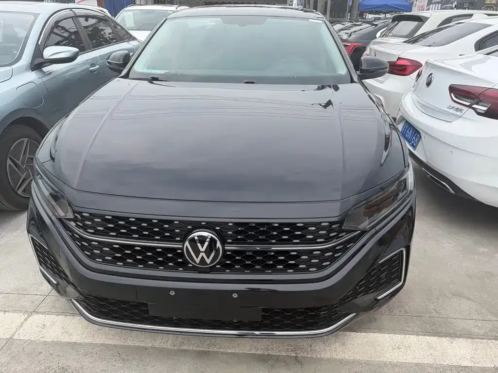 Volkswagen Passat — фото 7