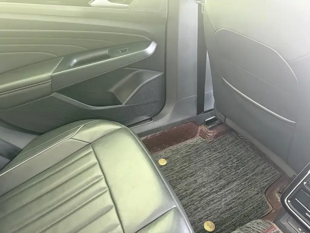 Volkswagen Passat — фото 2