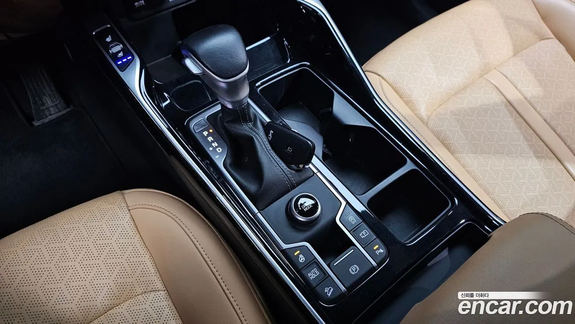 Kia Sorento — фото 8