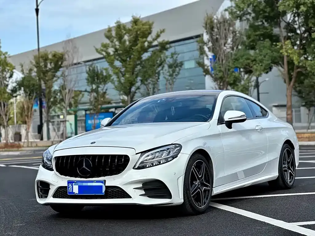 Mercedes-Benz C-Class (Import) — фото 1