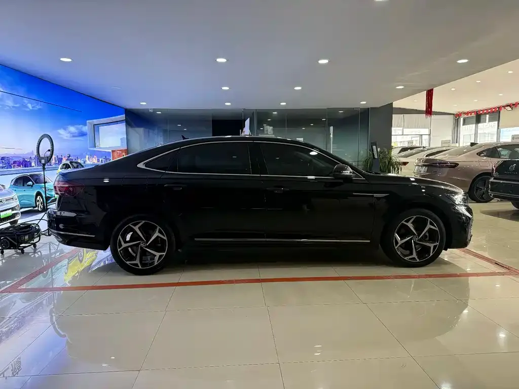 Volkswagen Passat — фото 3